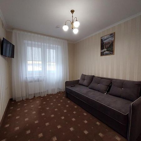 Apart-Hotel 24/7 Kamianets-Podilskyi Exterior foto