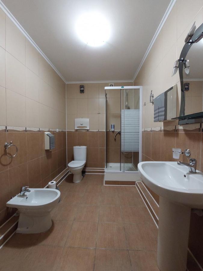 Apart-Hotel 24/7 Kamianets-Podilskyi Exterior foto