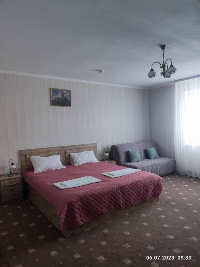Apart-Hotel 24/7 Kamianets-Podilskyi Exterior foto